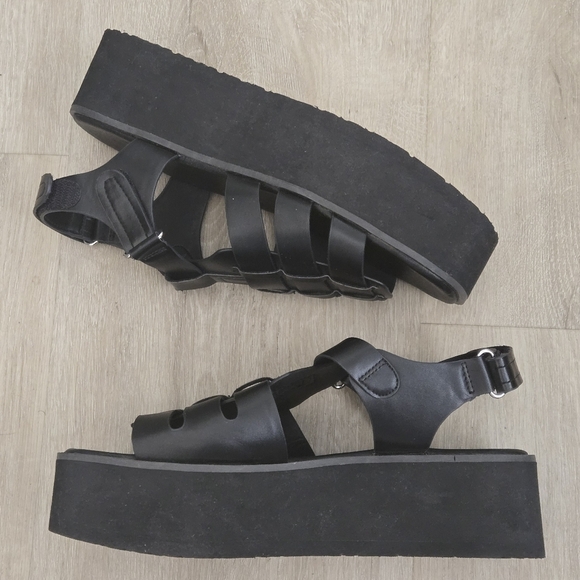 New Urban Outfitters Shaina Huarache Flatform Chunky Black Platform Sandals - Picture 5 of 12